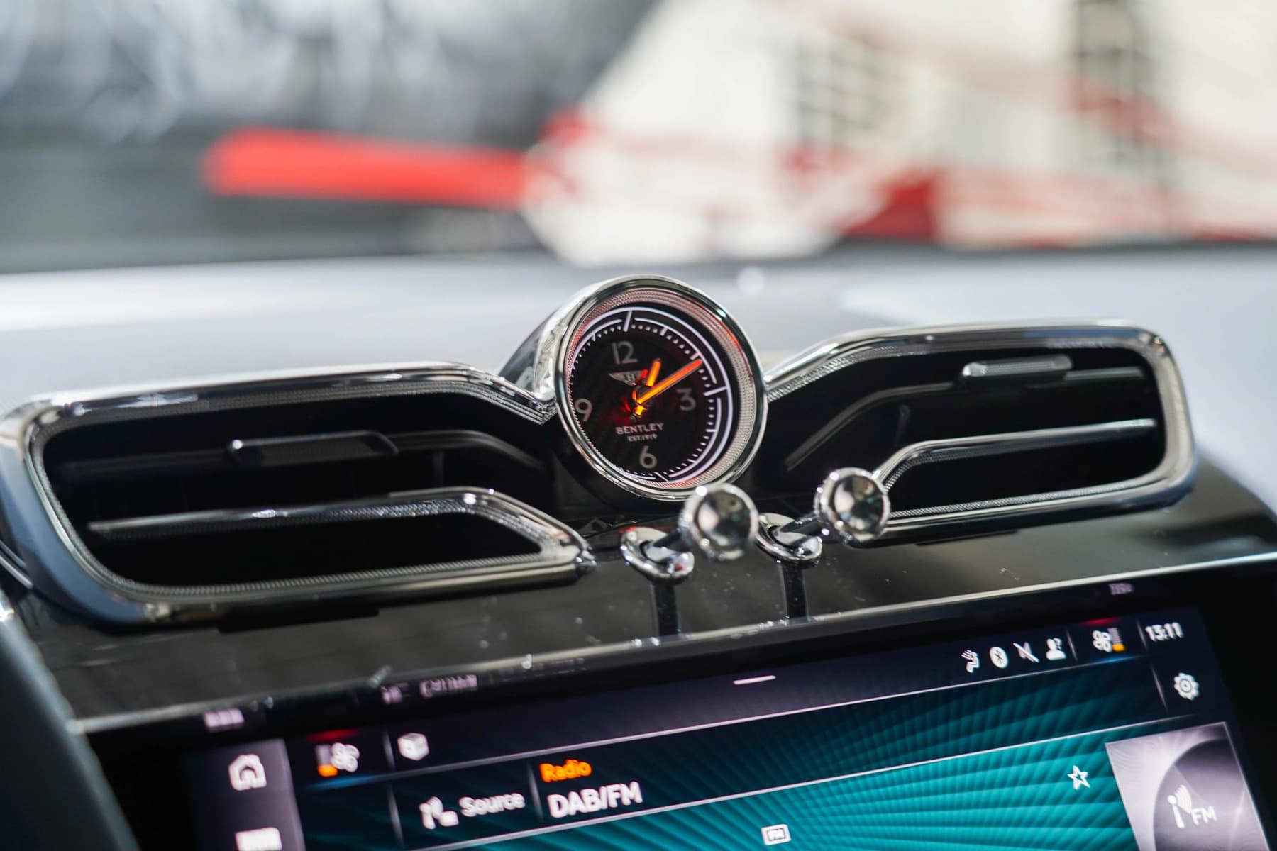 Bentley Bentayga — detail 3