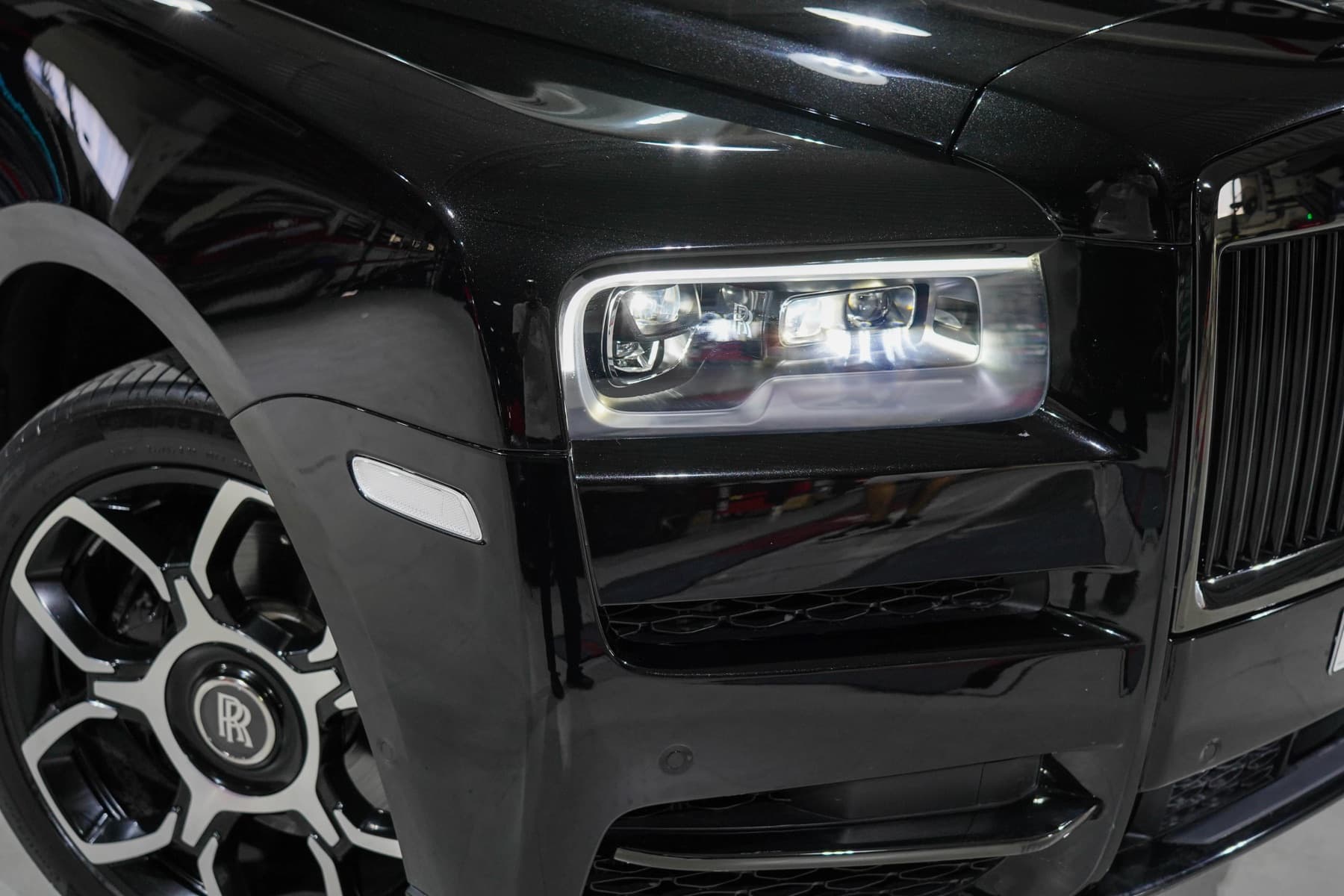 Rolls-Royce Cullinan — detail 13