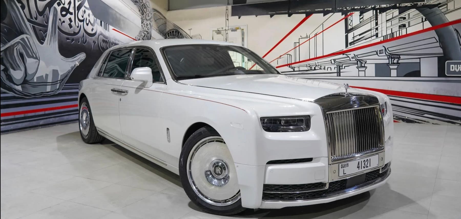Rolls-Royce Phantom Series II — PNW Tourism fleet